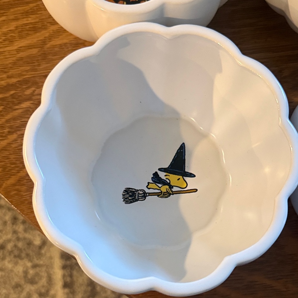 Rare Peanuts White & Orange Halloween Snack Bowls - Set of 4 - Picture 4 of 11